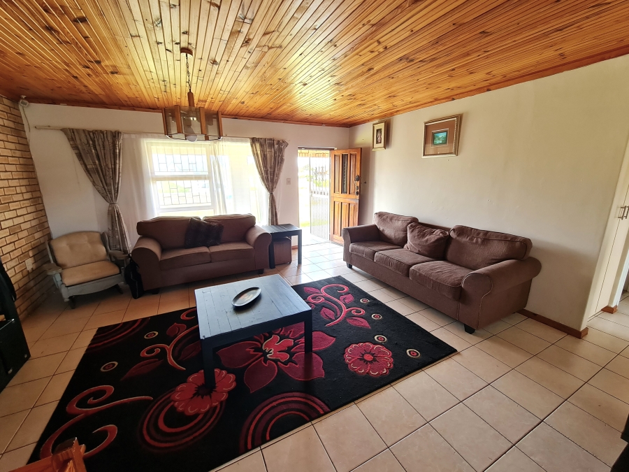 2 Bedroom Property for Sale in Noorsekloof Eastern Cape